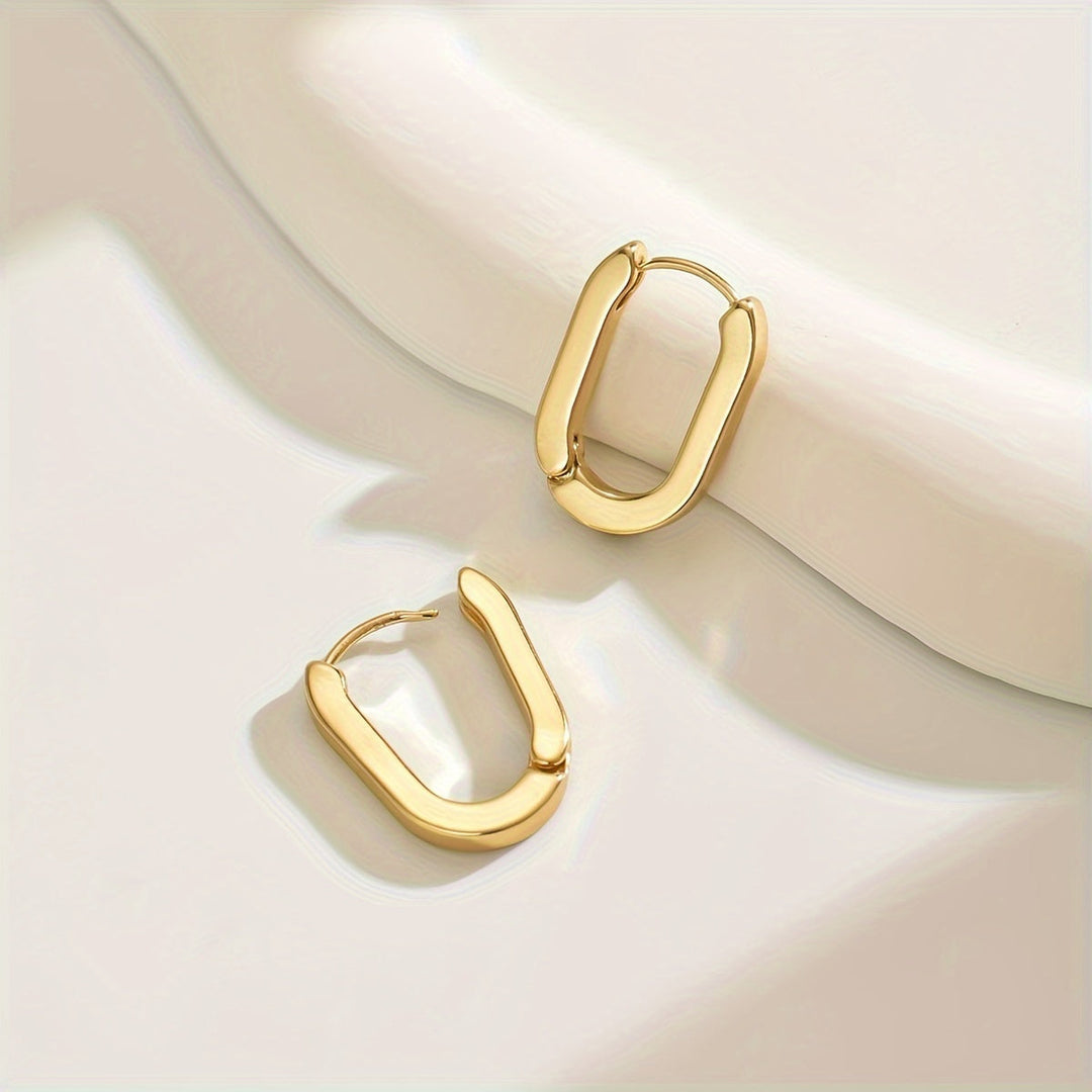 Elegante geometrische Creolen
