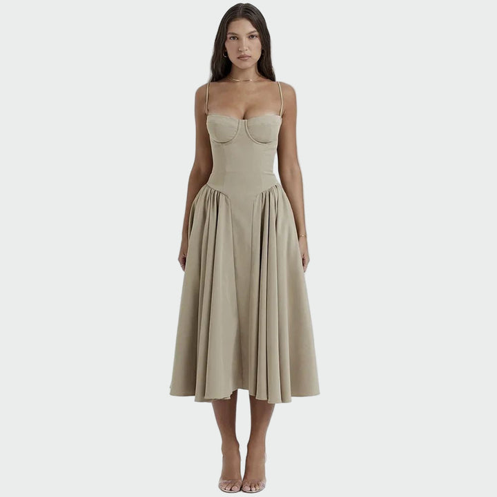 Jaroslava | Satin-Maxikleid mit geformtem Oberteil