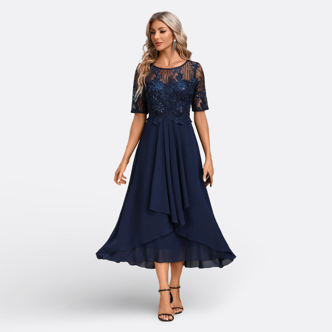 Mariana | Marineblaues Spitzenkleid mit kurzen Ärmeln