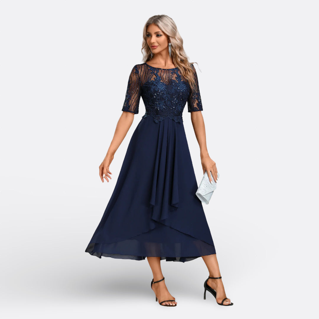 Mariana | Marineblaues Spitzenkleid mit kurzen Ärmeln