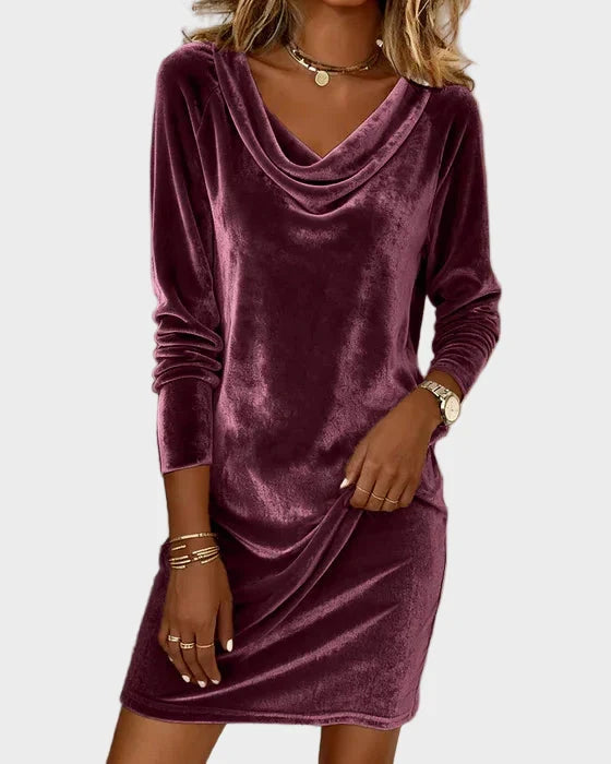 Frosina | Samtkleid mit Wasserfall-Ausschnitt