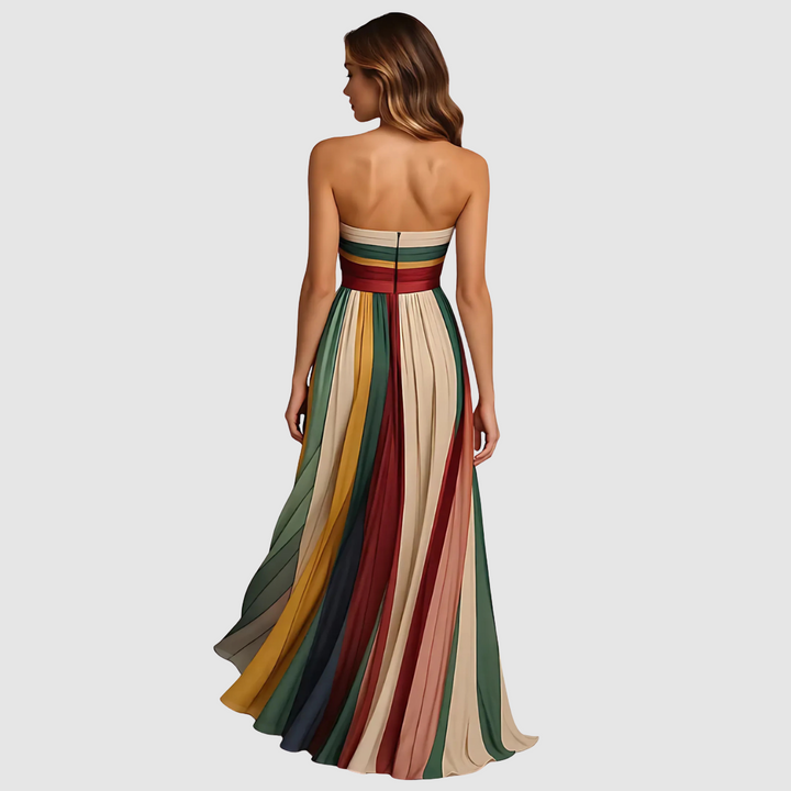 Sara | Langes Plisseekleid mit schulterfreiem Schnitt