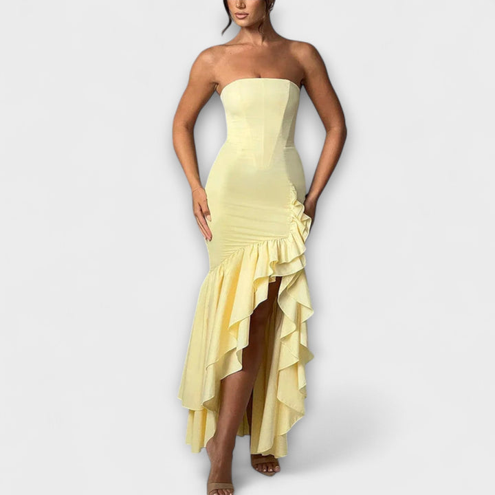 Zuri - Off-Shoulder Slim Fit Maxikleid mit asymmetrischem Saum