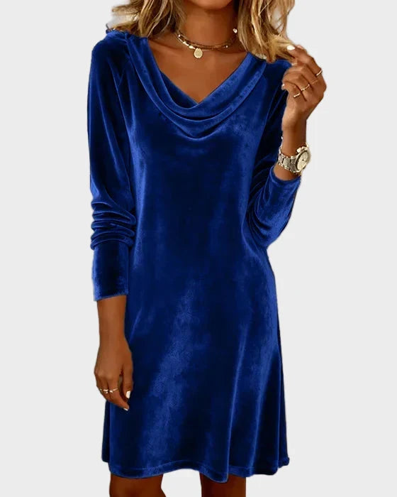 Frosina | Samtkleid mit Wasserfall-Ausschnitt