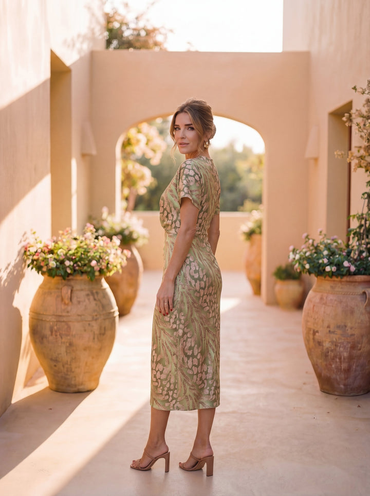 Giulia | Midikleid in Kupferton mit Taillenbindung