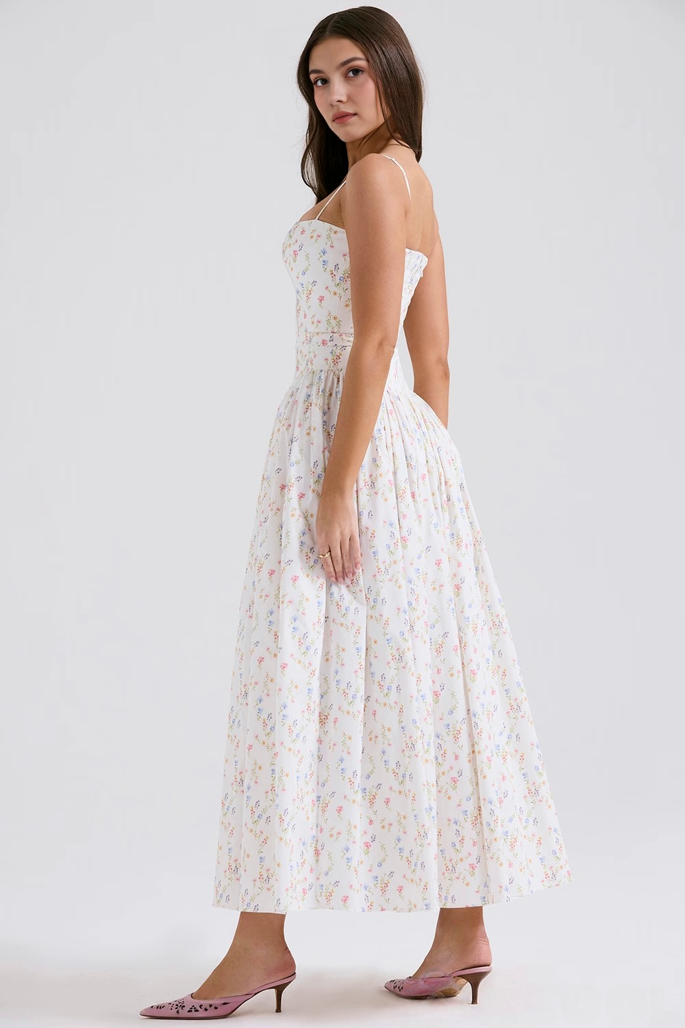 Alexandra | Maxikleid mit Blumenmuster und schmalen Trägern