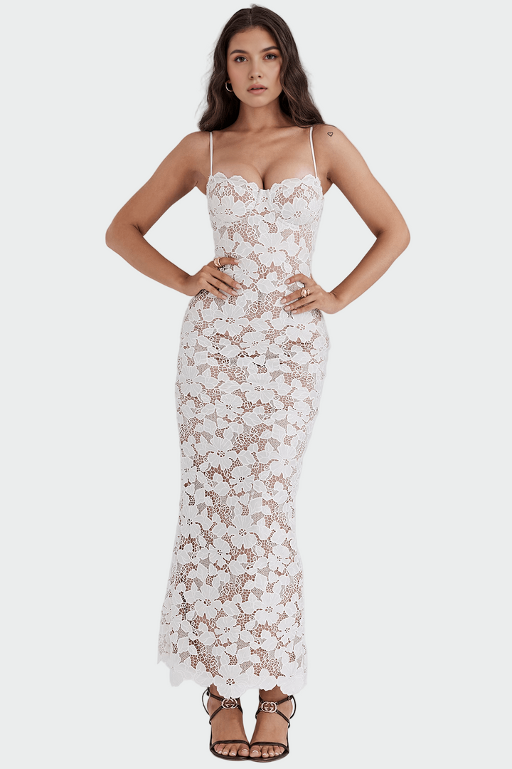 Karolina | Spitzen-Maxikleid mit schmalen Trägern