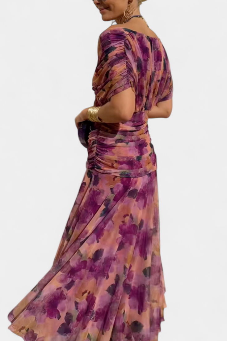 Magda | Langes Blumenkleid mit V-Ausschnitt und Plisseetaille