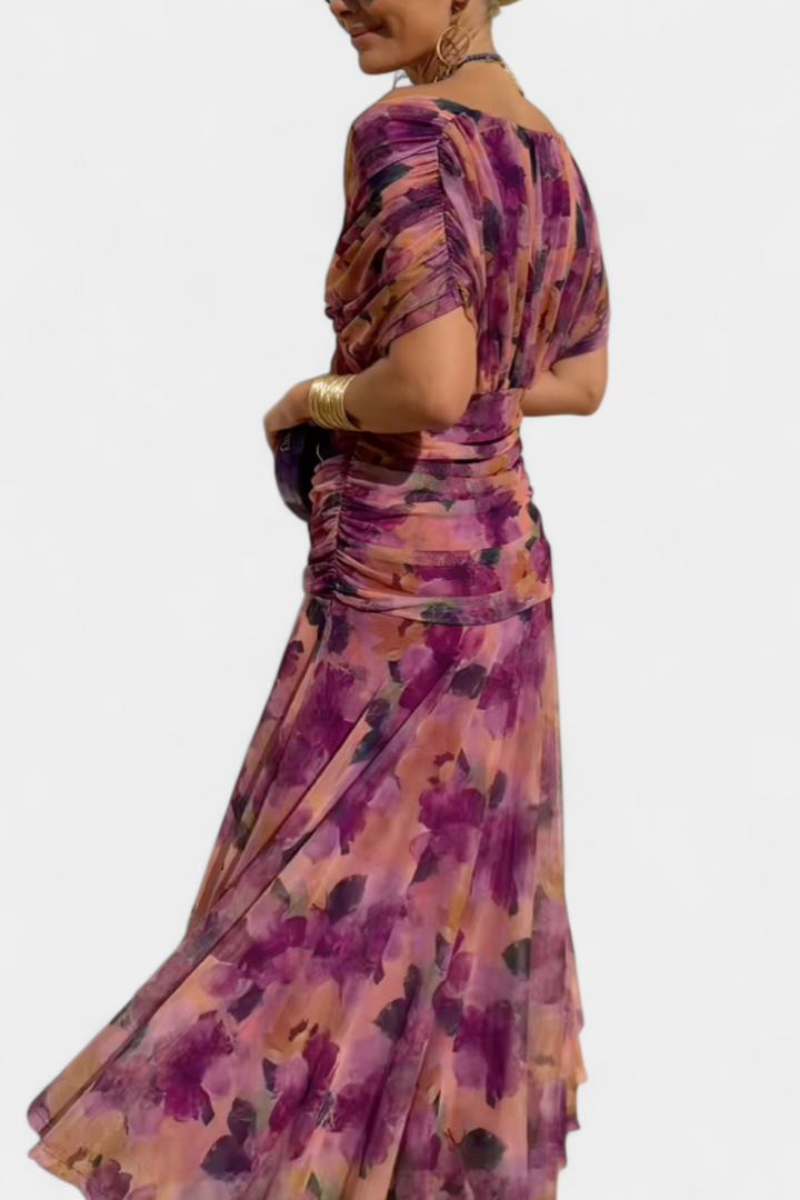 Magda | Langes Blumenkleid mit V-Ausschnitt und Plisseetaille