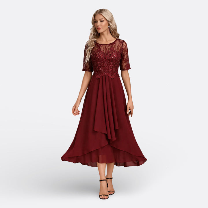 Mariana | Marineblaues Spitzenkleid mit kurzen Ärmeln