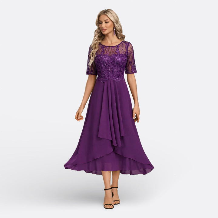 Mariana | Marineblaues Spitzenkleid mit kurzen Ärmeln