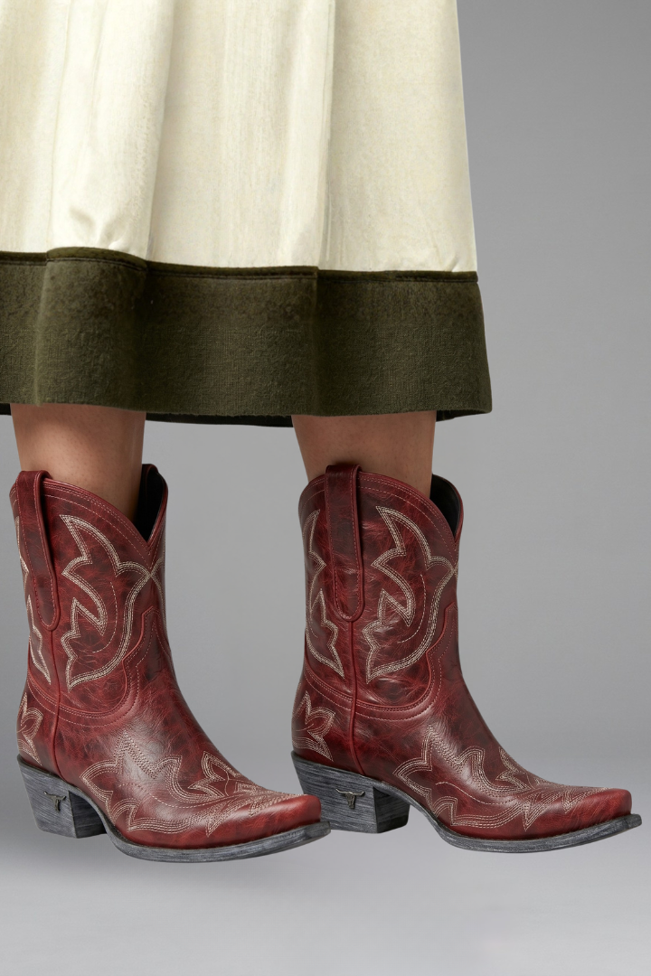 Isabelle | Stiefel mit Stickereidetails für jede Saison