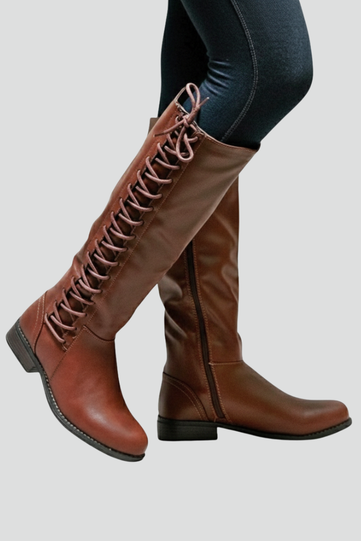 Clarissa | Knieboots mit Schnürung vorne und schlichtem Obermaterial