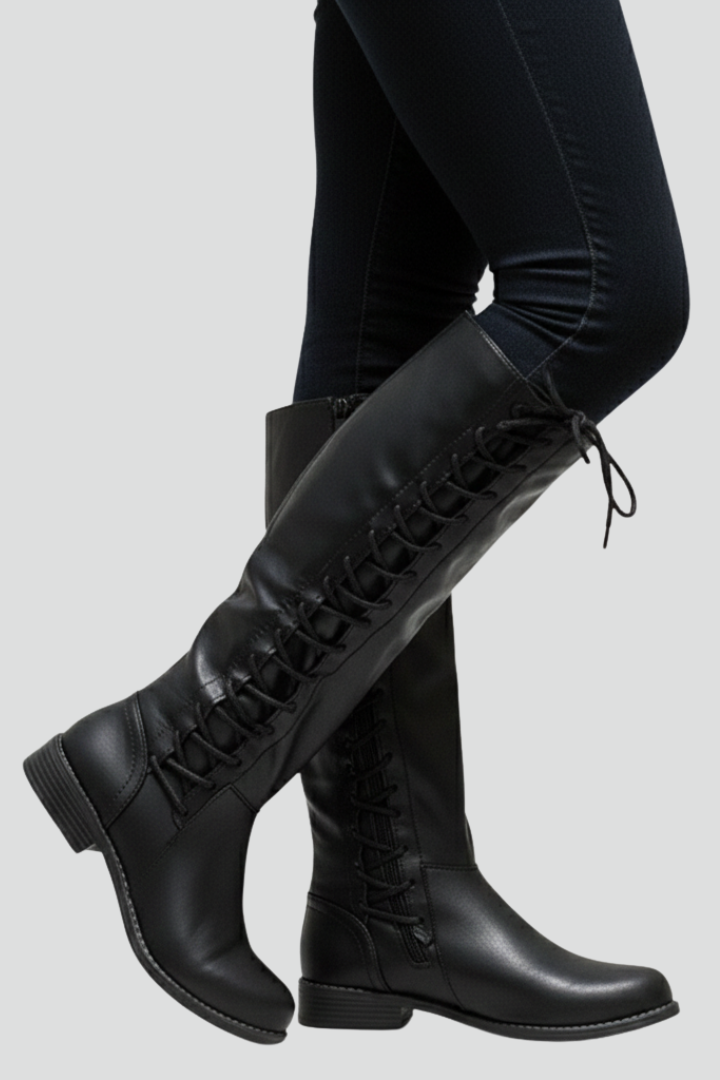 Clarissa | Knieboots mit Schnürung vorne und schlichtem Obermaterial