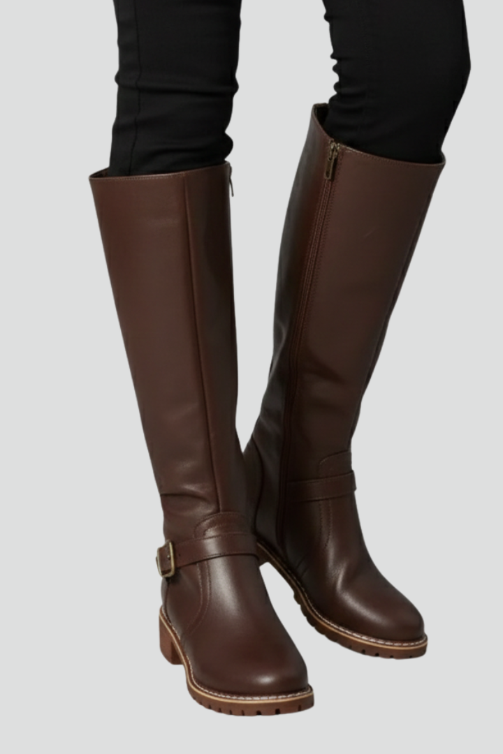 Katrin | Knieboots mit schlichtem Obermaterial und Schnallendetail