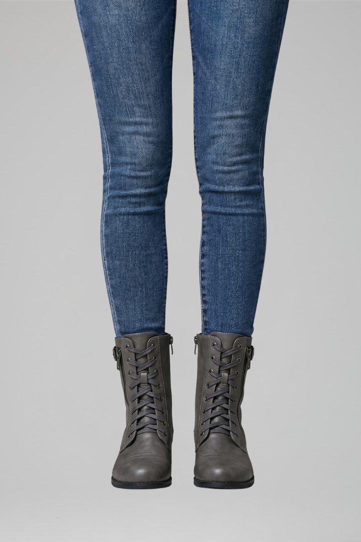 Gabriela | Orthopädische Ankle Boots mit Seitenreissverschluss für ganztägigen Komfort