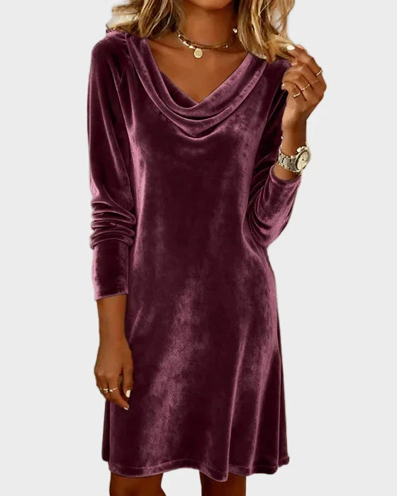 Frosina | Samtkleid mit Wasserfall-Ausschnitt