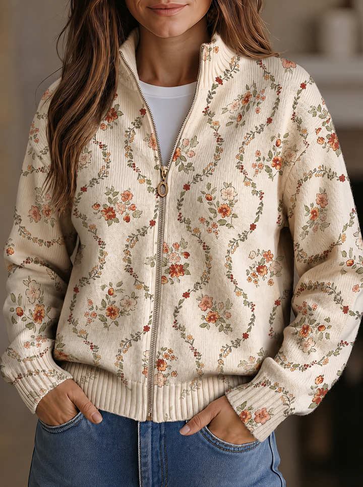 Persephone | Zartes Blumenmuster auf Cremeweiss