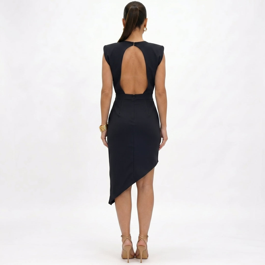 Maja | Asymmetrisches Kleid mit strukturierten Schultern