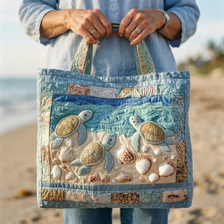 Meeresschildkröten am Strand | Gesteppte Shopper-Tasche