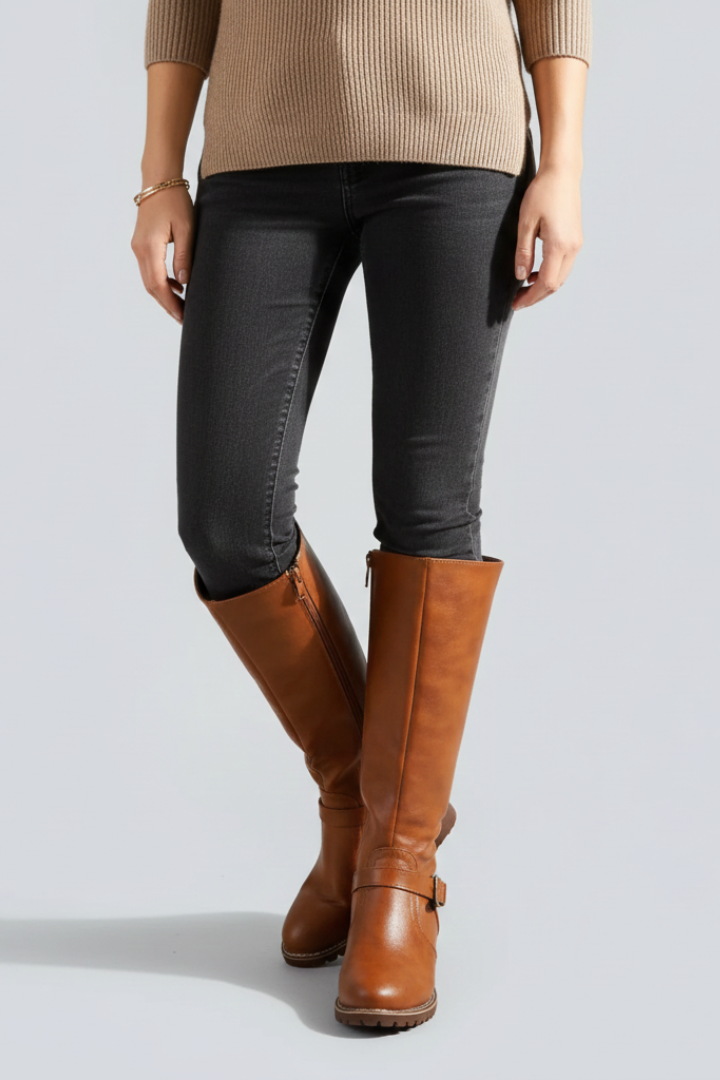 Estelle | Hohe Stiefel mit Seitenreissverschluss und Schnallendetail